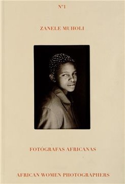 Bild von Muholi, Zanele: Africa Women Photographers