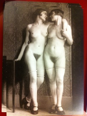 Bild von Postkarte - Two Women - Unknown